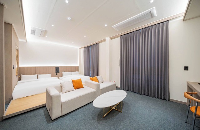 Hound Hotel DaeGu