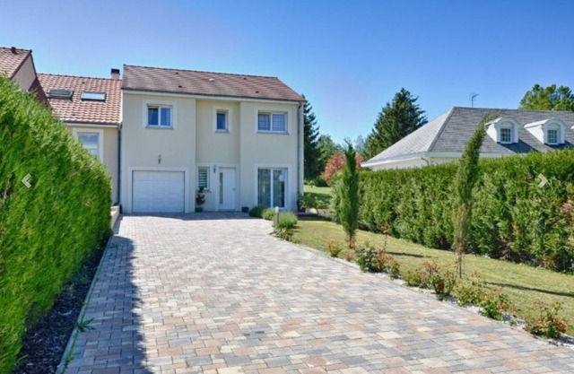 House 120 m² in Vigy