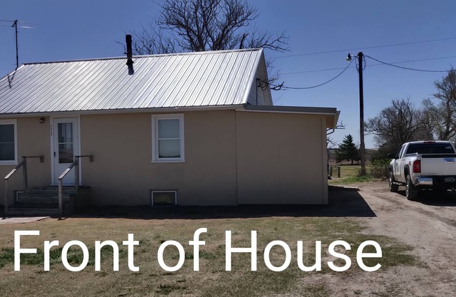 House and Hunting Lodge at Beautiful Webster Lake