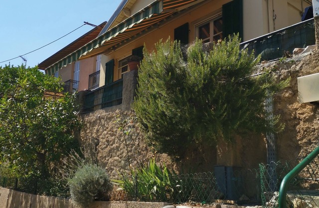 House at the gates of Monaco