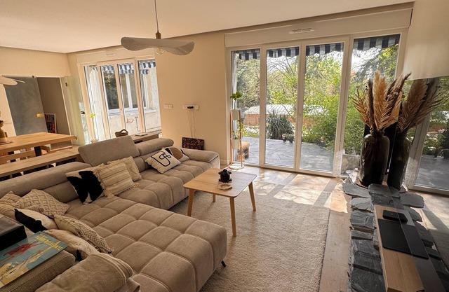 House close to 24h, equestrian center