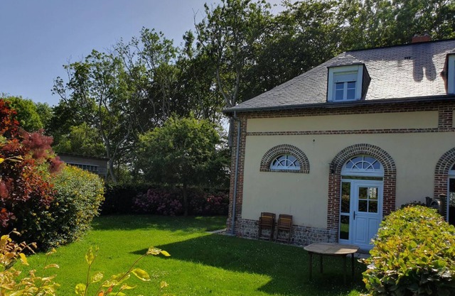 HOUSE COTE NORMANDE NEAR THE BEACHES