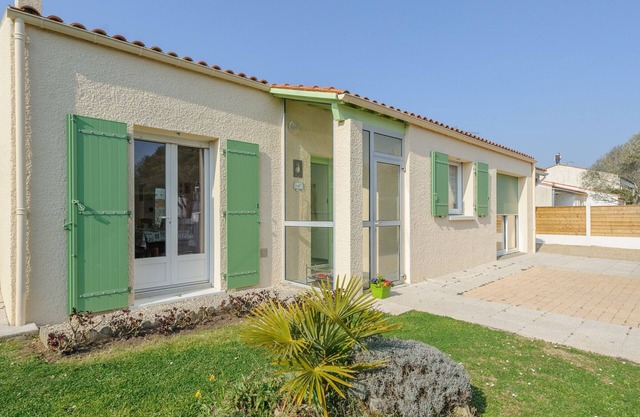 House for 6 with Garden, Wifi and Private Parking