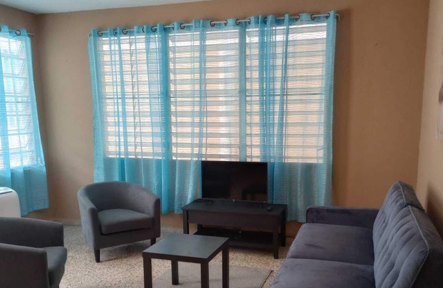 House for the Adventurous with AC, Close to Hiking Trails