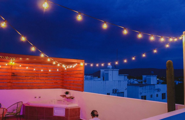 House in Teques Rooftop & private Jacuzzi