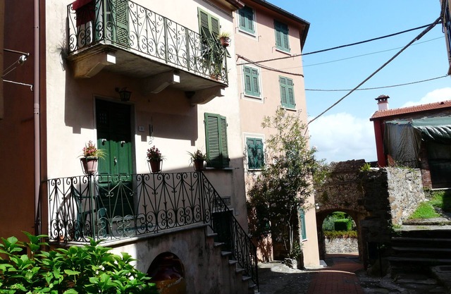 House in the village of Monte Marcello with views to Portovenere