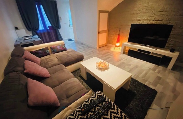 House less than 20 minutes from Parc Astérix and close to Senlis and Chantilly