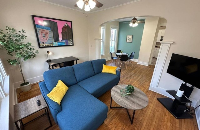 House near Strong & RGH