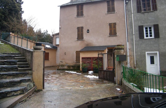 House of 110 m2 on 2 levels.