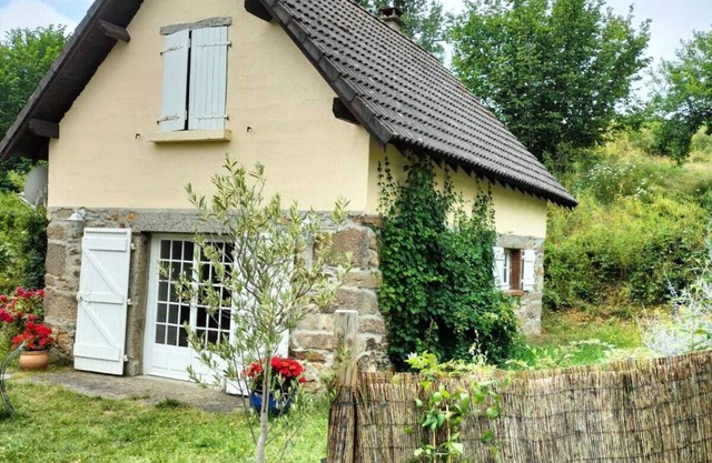 House, old bread oven, terrace, Mallet beaches
