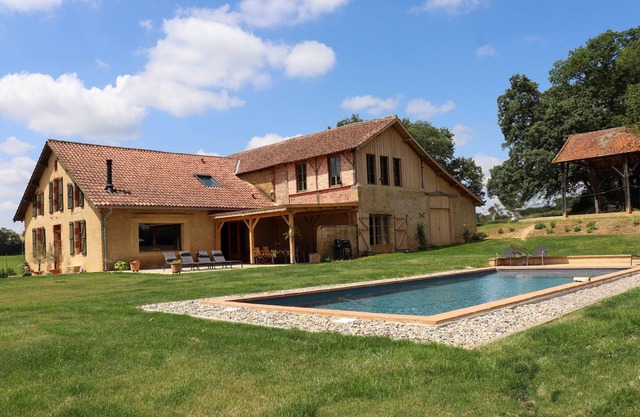 House Puchouaou Gîte12 persons with private pool