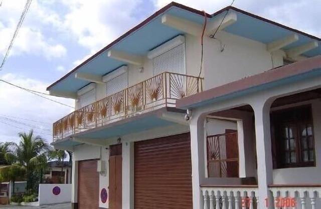 House quiet and pleasant-very equipped-mer (80m) excursion peak (1km) -proximity all