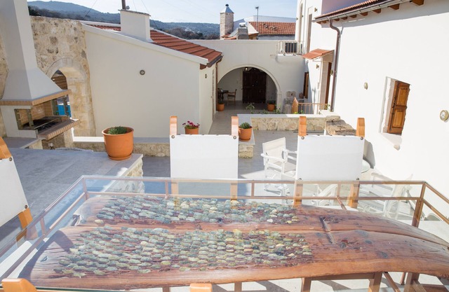 House Three Bedrooms with Pool