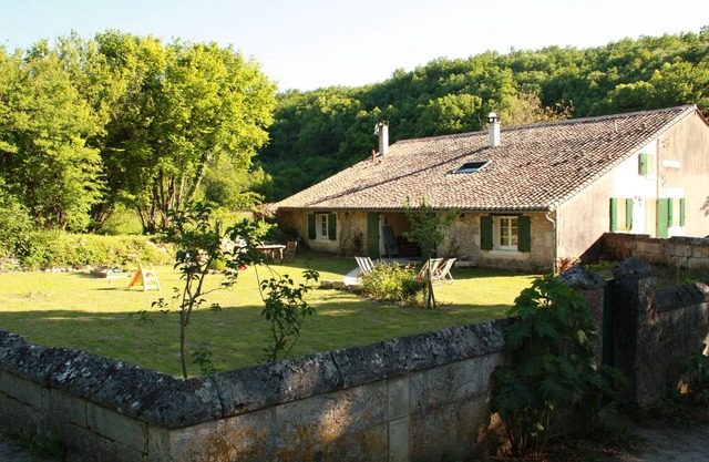 House/Villa - BalogeHouse with character