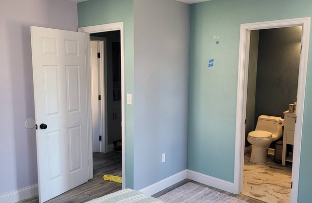 House with 2 bedrooms with private bathroom each room ready for you
