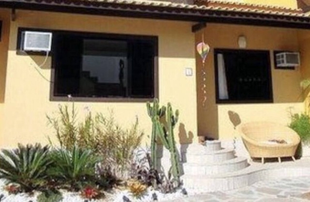 House with 4 suites in the left corner of Geribá