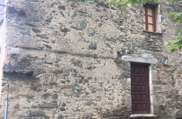 House with large terrace in typical Haute-Corse village