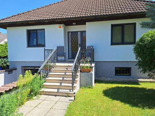House with garden near Vienna Airport
