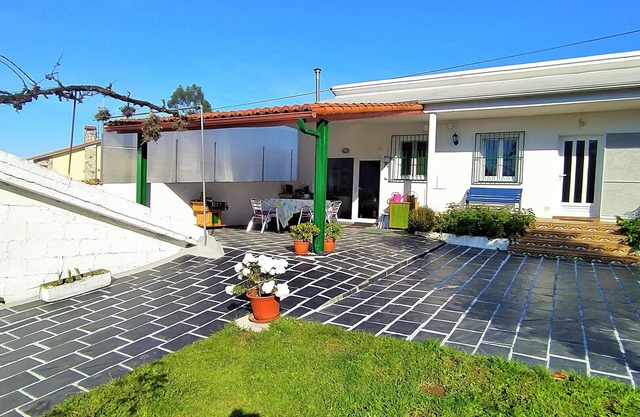 house with land in Betanzos (Coruña), located on Santiago's english way