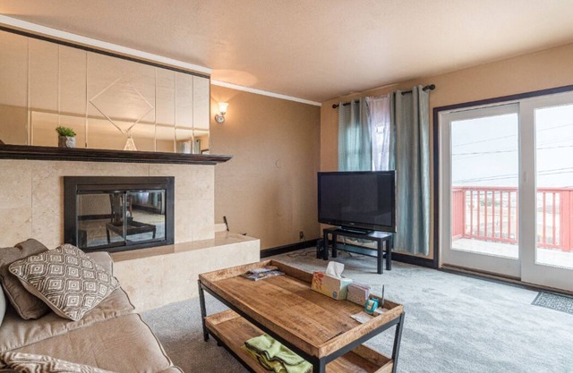 House with Panoramic view 15 mins to SF airport