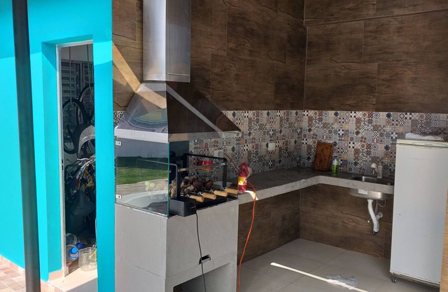 House with pool 500m from Boraceia beach