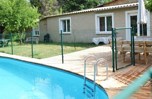 House with private pool up to 10 people