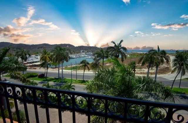 Huatulco Luxury Marina/Ocean View Condo