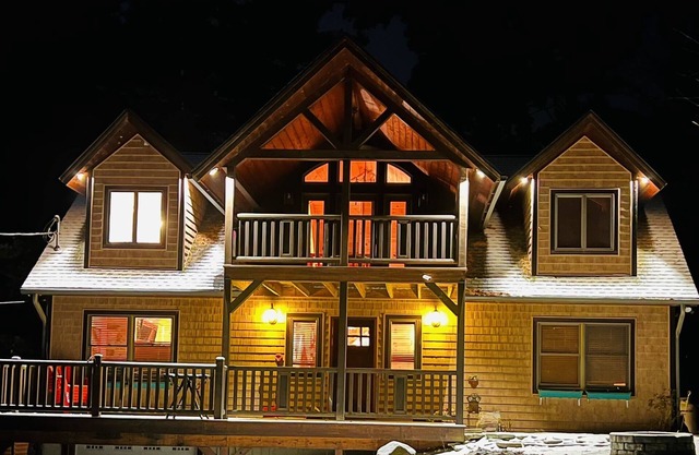 Huddle Bay Haven w/Dock and Lake Access