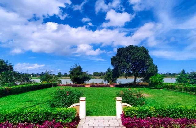 Hue Riverside Boutique Resort & Spa
