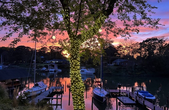 Huge deck overlooking water