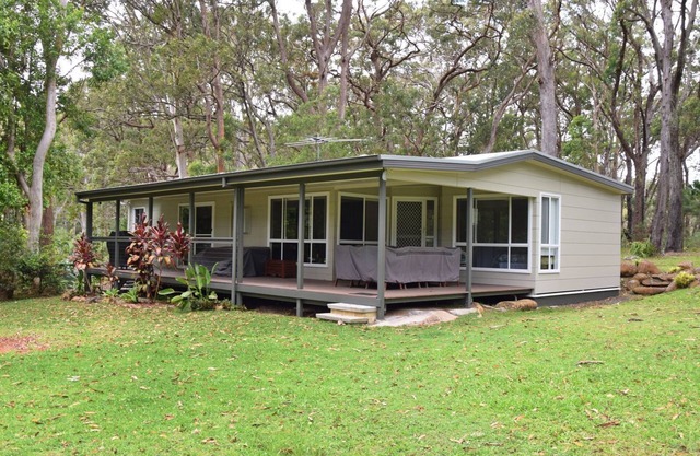 Hugh's Hideaway Arakoon