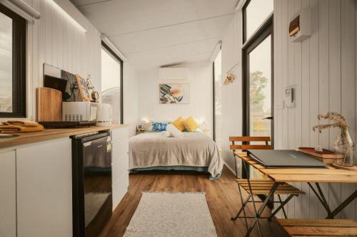 Hunters Inn by Tiny Away