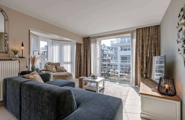 Huswell - Apartment for 6 person in Knokke with parking