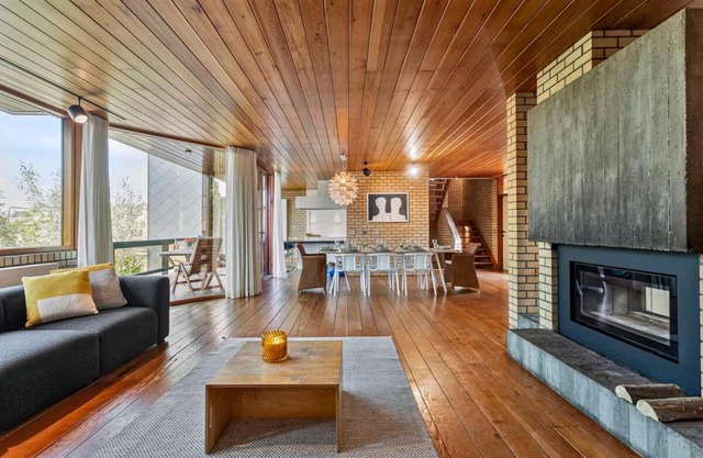 Huswell - Modernist design house with garden near the beach