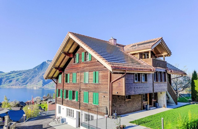 Huus Chloster, Apt Niesen by Interhome