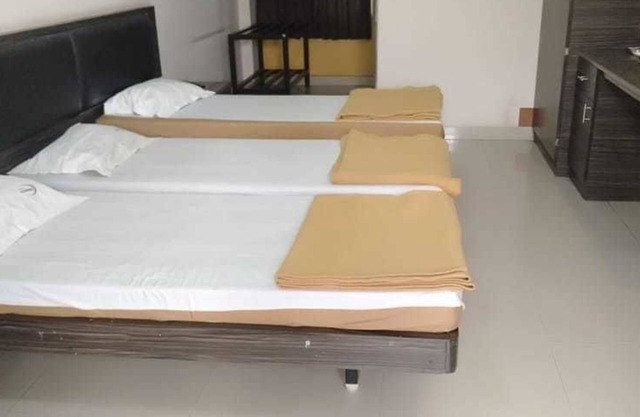 i-ROOMZ Hoysala Residency