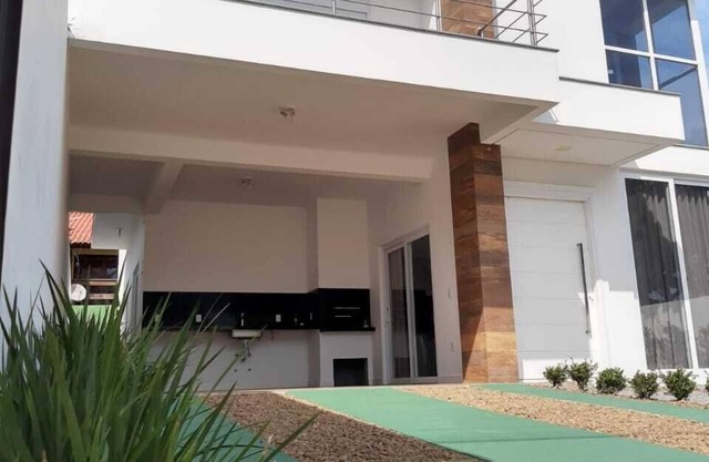 Ibiraquera whale route house