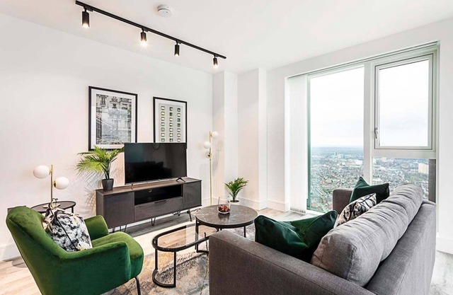 Icon Tower Flat IX