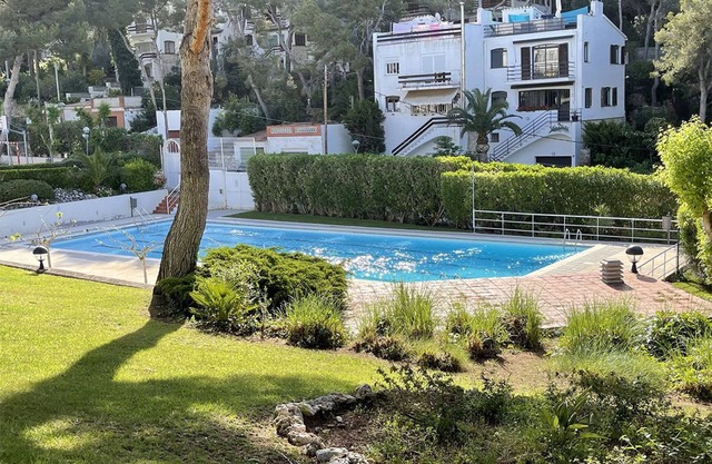 Ideal families with small children 10 minutes from the beach!