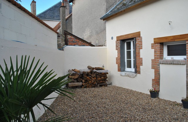 IDEAL FAMILY HOUSE