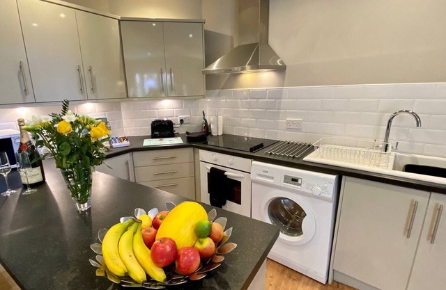 Ideal for couples wanting to explore Northumberland, the Scottish Borders and the Lake District.