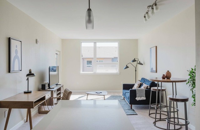 Ideal Newcastle 1BR w/Gym, Pool, Pet Area & W/D, by Blueground