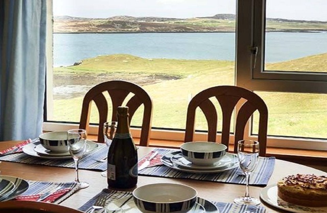 Idyllically located bungalow, beautiful view 20 mls from Stornoway Isle of Lewis