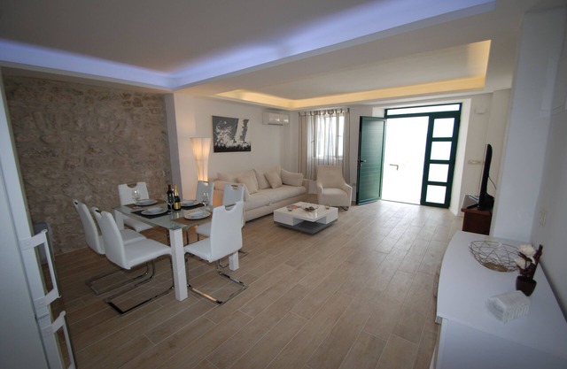 If you want to be near the beach, you're there - Apartment Casablanca