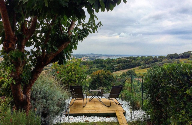 Il Ciliegio - House with Garden & Wonderful View