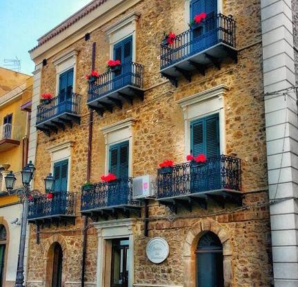 il portico dei normanni