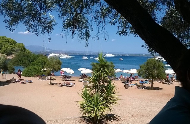 iLiana's seaside maisonette.