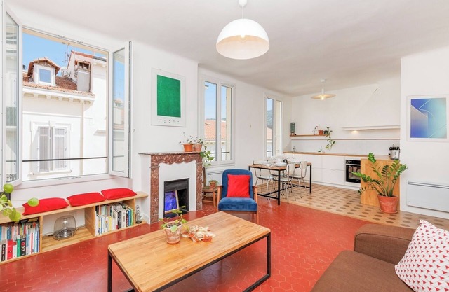 Immogroom - Bright flat - near shops - Congress