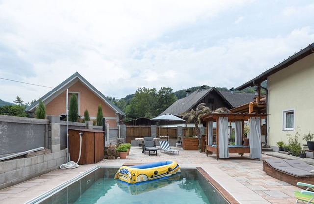 Impressive holiday home in Pinsdorf with pool