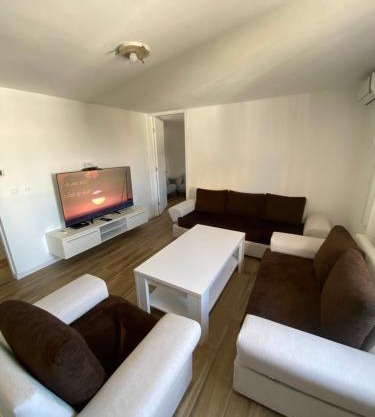 IN Apartment
